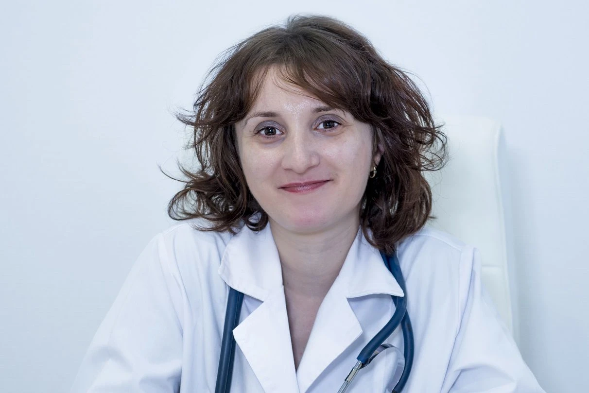 Dr. Cristina Voicu